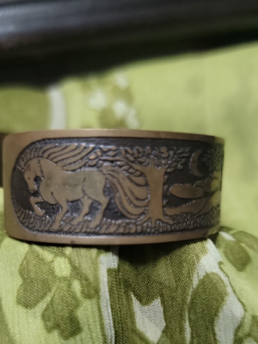 Artisan Bronze-Tone Horse Motif Cuff Bracelet - Picture 5 of 6